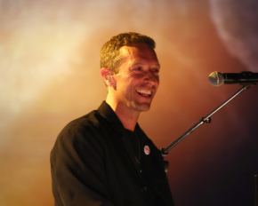 Крис Мартин из Coldplay попытался "реабилитироваться" перед украинцами после инцидента с россиянином