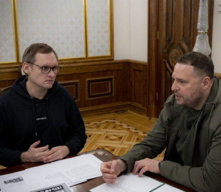 Підозра ексзаступнику Єрмака, або "треба просто пересидіти біля моря"