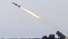 Росіяни заявляють, що тимчасово окупований Крим масово атакують українські ракети
